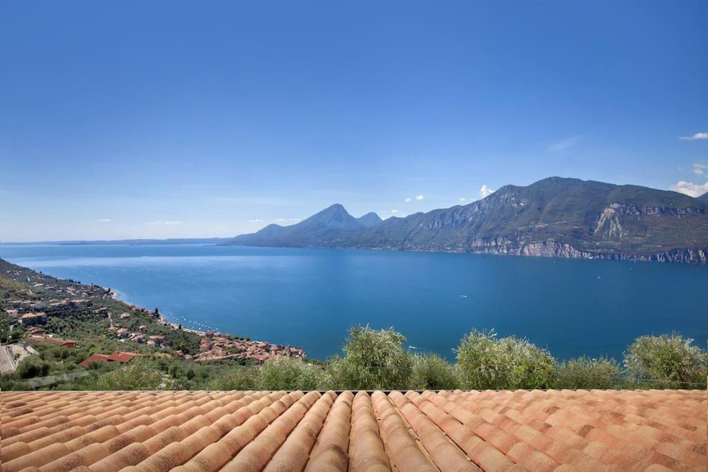 Villa Divina - Apt Divina Con Piscina E Vista Lago Castelletto Di Brenzone Exterior foto